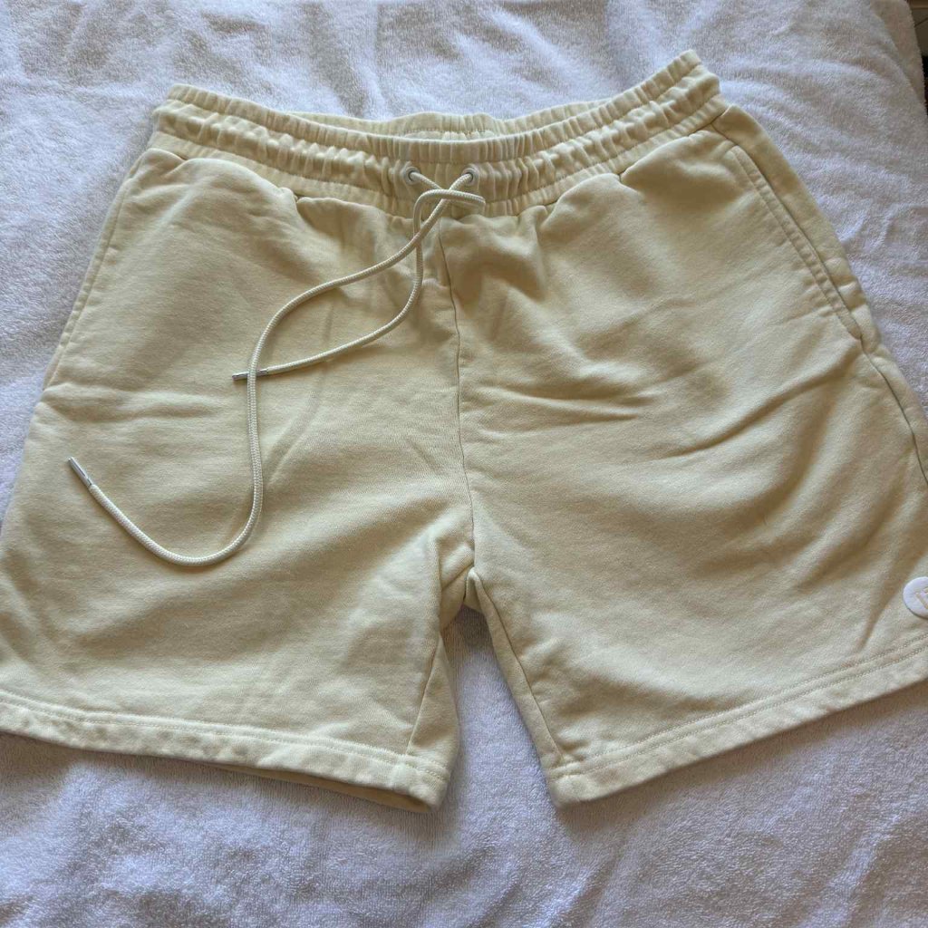 Lounge Fit Yellow Shorts Size Large